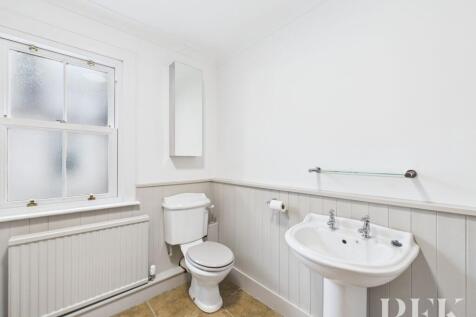 First Floor Bathroom