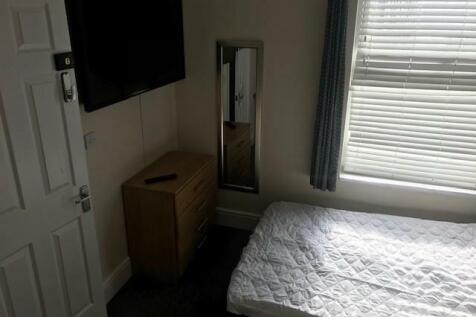 Bedroom 5.jpg