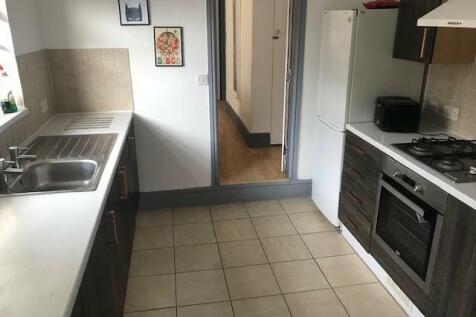 Kitchen 2.jpg