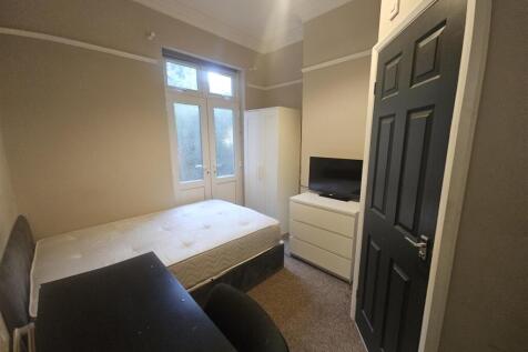 Room 2 28 Vermont.jpg