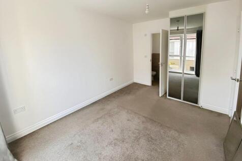 Master Bedroom.jpg