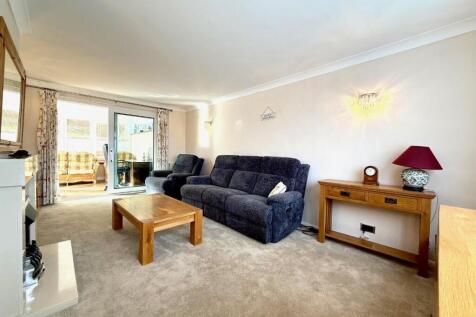 Chichester Lounge.jpg