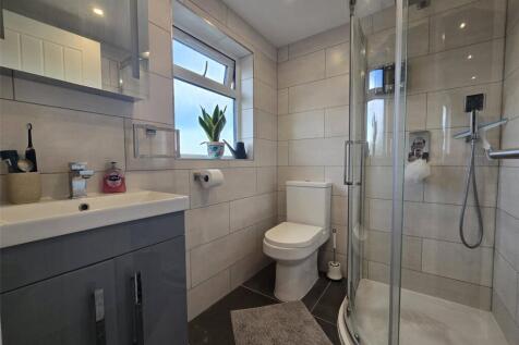 Bed 1 En-Suite