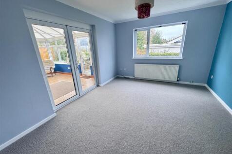 Sitting Room/Bedroom 2