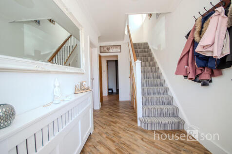 EntranceHall1