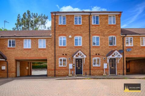 Riverslea Road, Binley, Coventry  * FOUR DOUBLE BEDROOMS WITH NO UPWARD CHAIN *