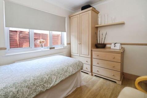 Aldborough Road