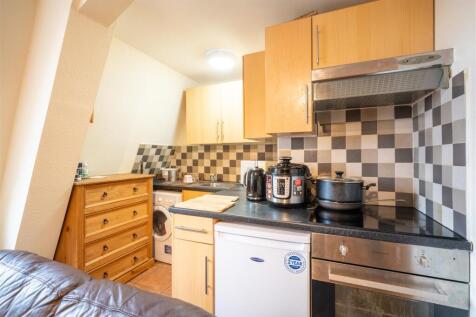 Flat 8-3.jpg