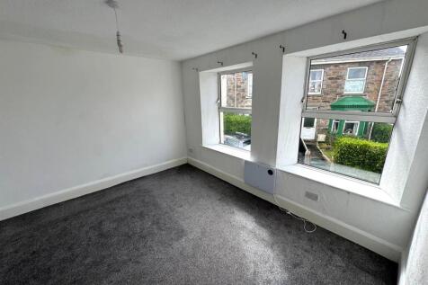 WhatsApp Image 2025-09-18 at 11.59.41 (1) (002).jp