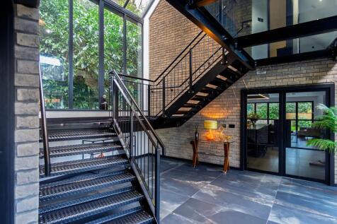 Sleek and stylish entrance hall