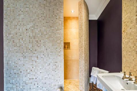 Indulgent walk-in shower