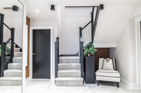 Light and bright entrance hallway