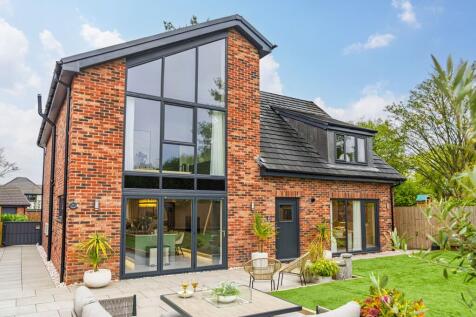 Rear patio perfect for entertaining