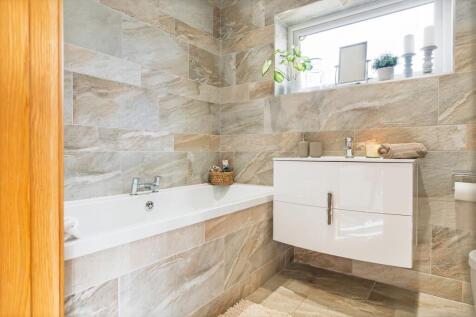 Spa style ensuite with bath and shower