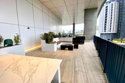 The Fiume Lounge &amp; K