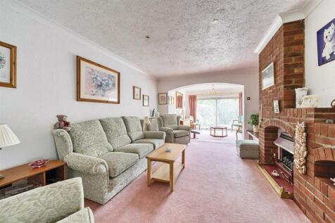 Living Room: