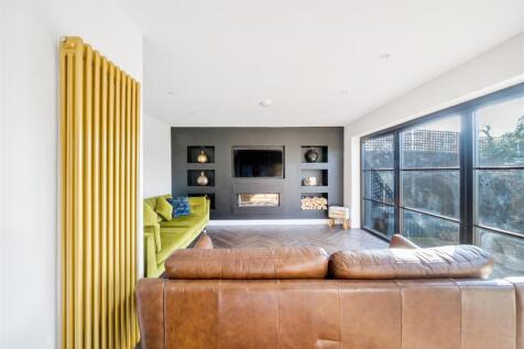 Reception Room/Open Plan Kitchen/Diner: