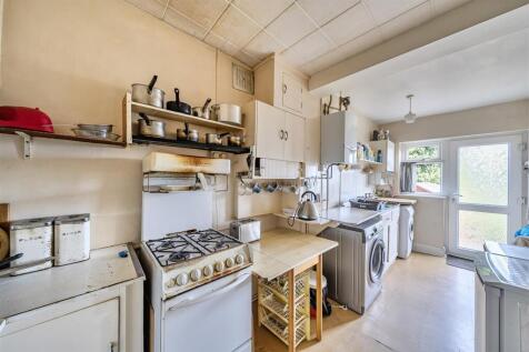 Kitchen: