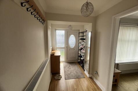 Extended Entrance Hallway