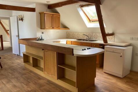 Kitchen2.jpg