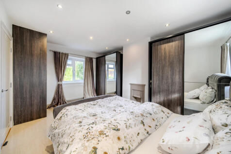 1364100-6-68e7c33...