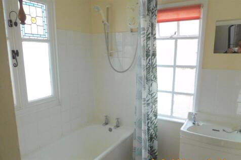 Bathroom Magdalen .JPG