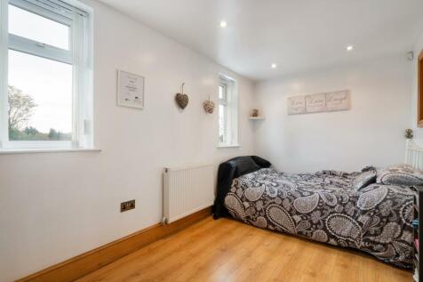 79946_23 Kings Road Bramhope (17).jpg