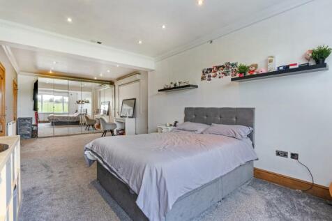 79946_23 Kings Road Bramhope (22).jpg