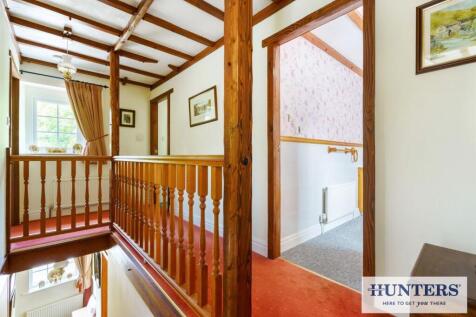 93787_39 Gill Lane Yeadon (19) - Copy_low.jpg