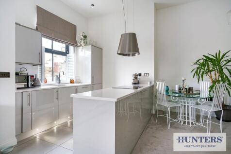 97050_Flat 2 73 Dyehouse Walk Yeadon  (4) - Copy_l