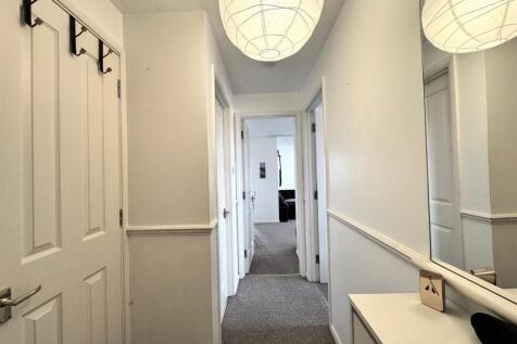 Hallway.jpg