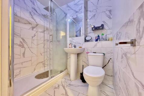 Shower Room/ WC