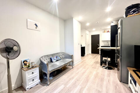 Open Plan Lounge/Kitchen