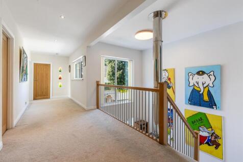 A28 - Chapter House Torquay - 250407.jpg