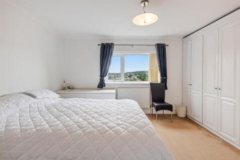 A17 - Pine Lodge Copythorne Road Brixham - 250609.