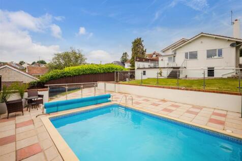 A04 - Pine Lodge Copythorne Road Brixham - 250609.