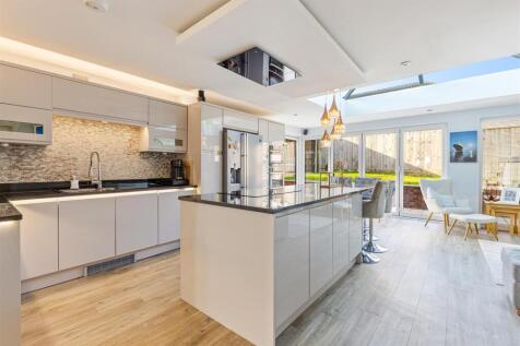 A13 - 32, Higher Lincombe Road Torquay - 251009.jp