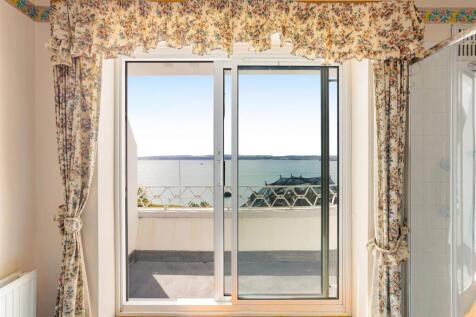 A25 - 5 Park Hall Torquay - 250905.jpg