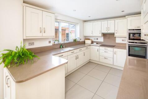 Kitchen-Family-Diner