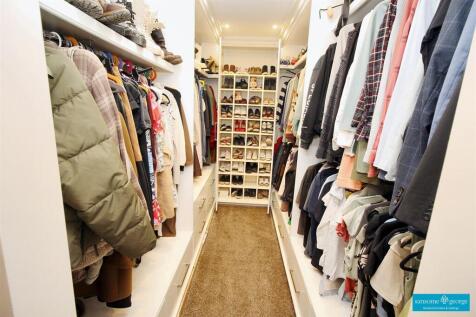 Walk In Wardrobe