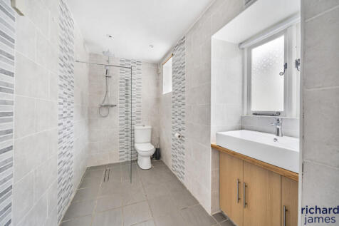 83133dba-a78e-43e...