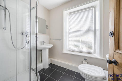 0538b159-5941-41b...