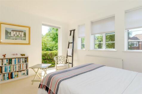 Bedroom /Balcony