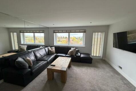 IMG-20251110-WA00...