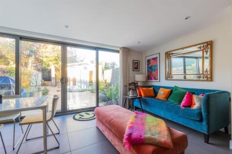 8 The Crescent-10.jpg