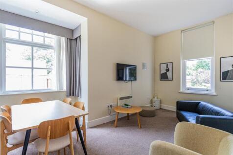 Cathedral Road 74-76, 13-4.jpg