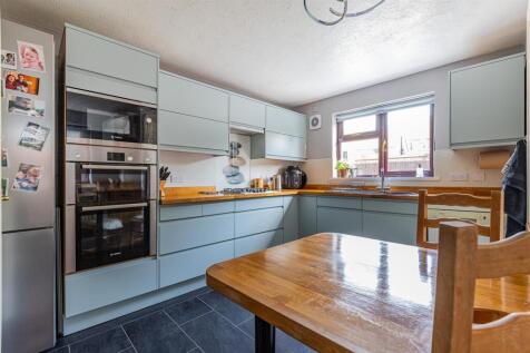 Llantrisant Rise 21-16.jpg