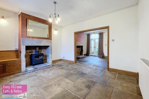 Front reception r...