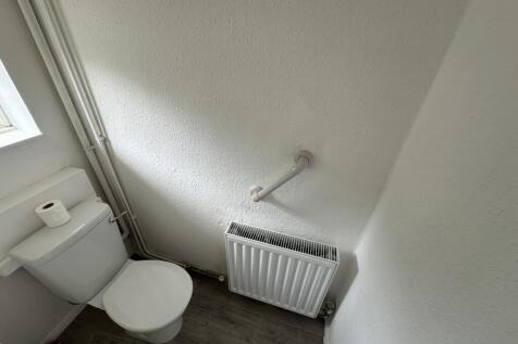 Cloakroom/wc