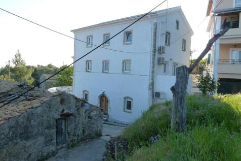 Side view of the manor house